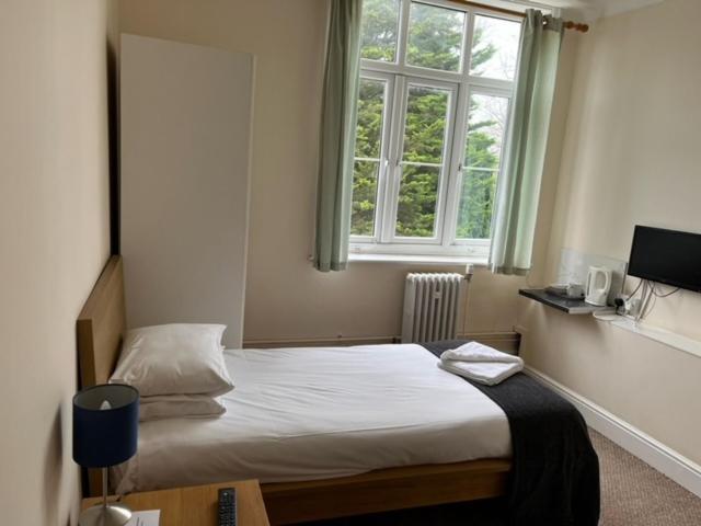 The Admiral Cunningham Hotel Bracknell Luaran gambar